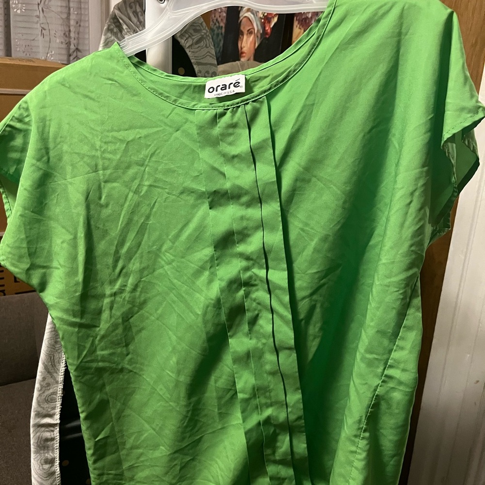 🔥5/$20🔥Oraré Vibrant Green Blouse